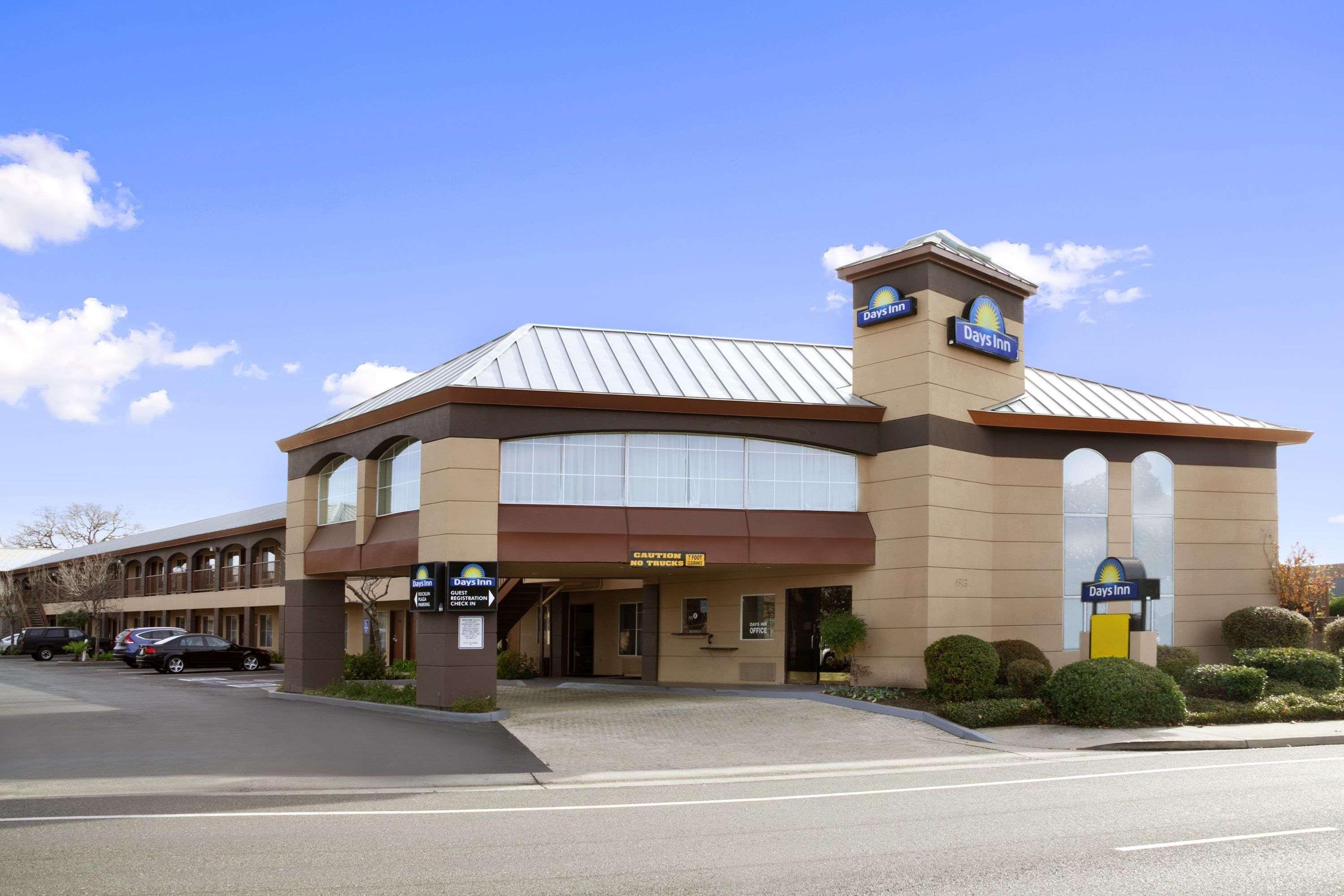 Days Inn By Wyndham Rocklin/Sacramento Exterior photo