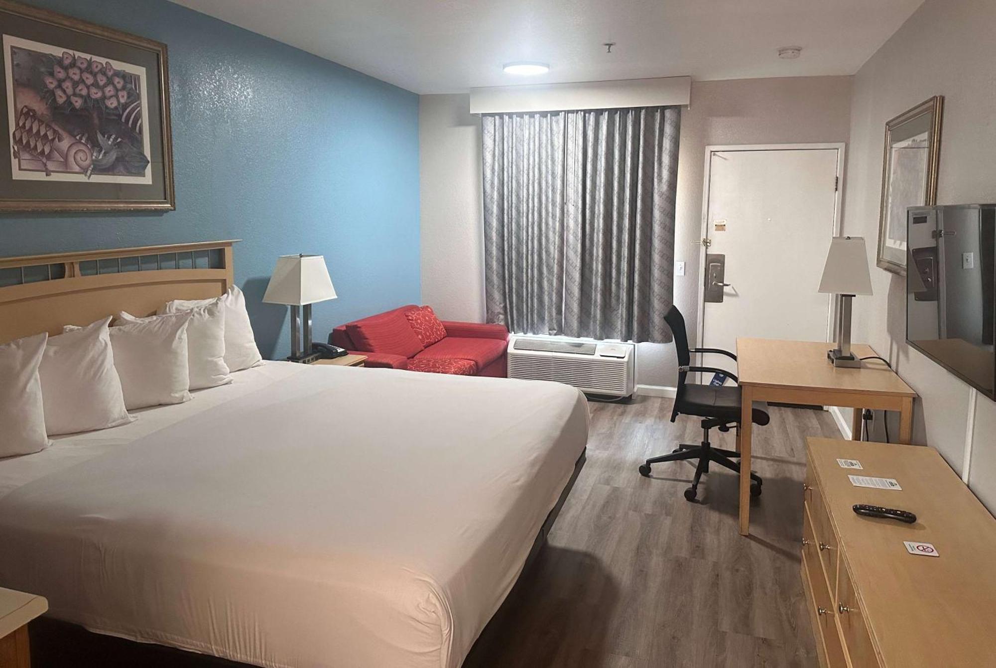 Days Inn By Wyndham Rocklin/Sacramento Exterior photo